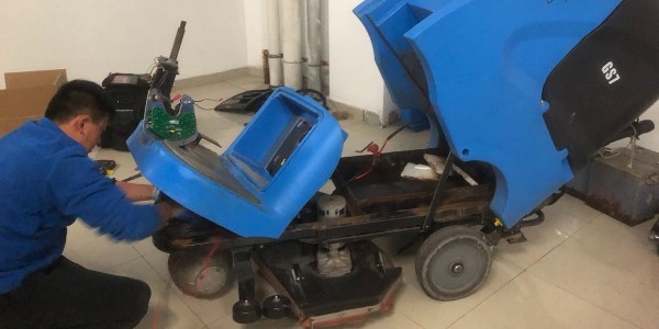 趕緊把這份《設(shè)備保養(yǎng)指南》轉(zhuǎn)到你的保潔工作群！